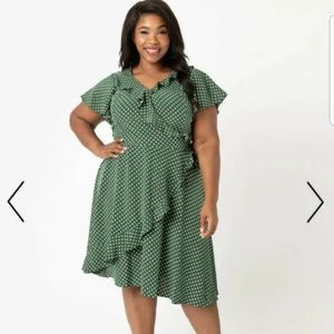 NWT unique vintage Green Polka Dot Wrap Dress! 2x